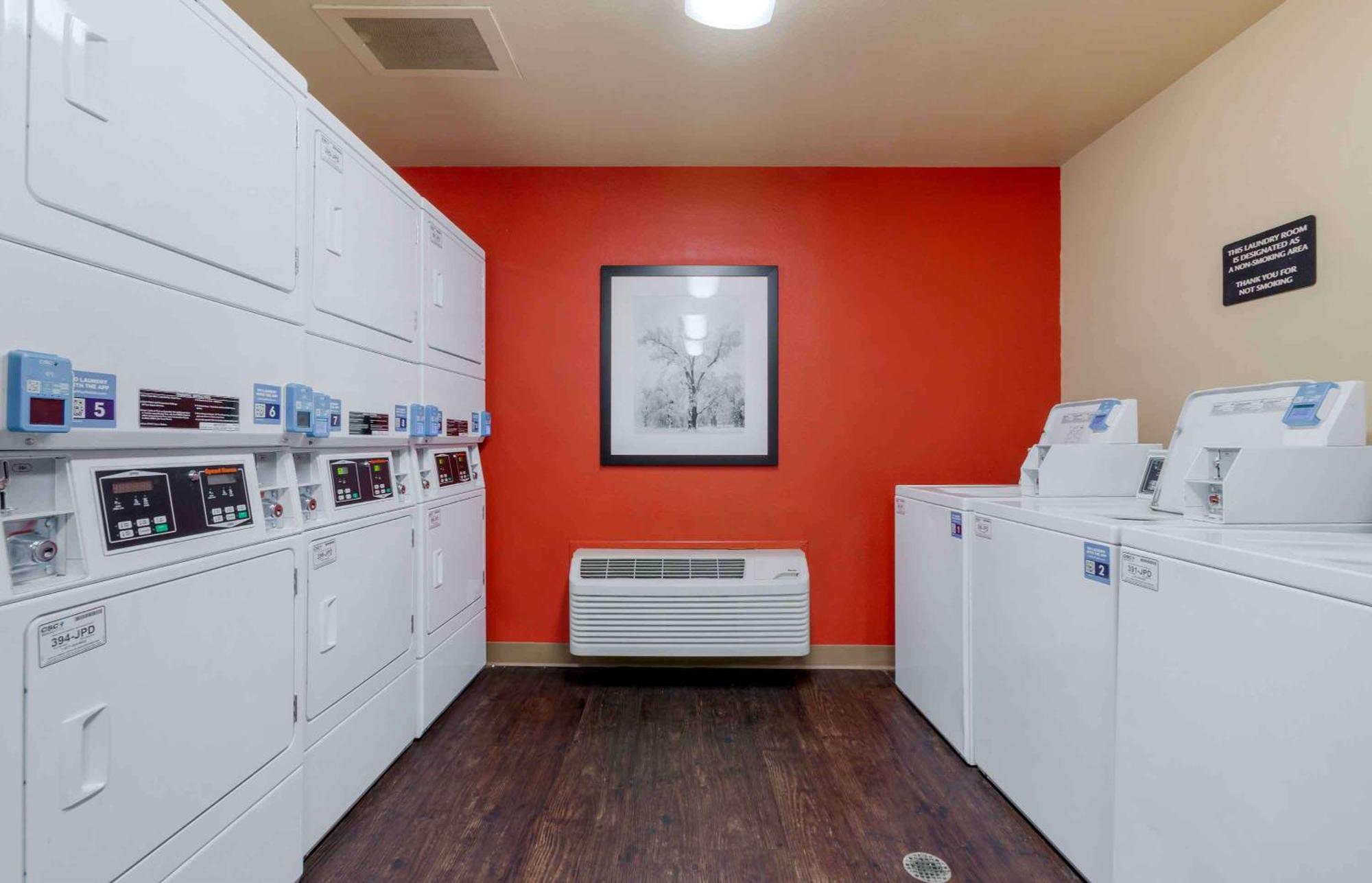 Extended Stay America Suites - Phoenix - Airport Exteriör bild